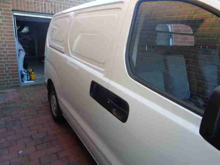 Hyundai H1 2.5 CRDi Kastenwagen 170PS 2 Schiebetüren TÜV 5.2017