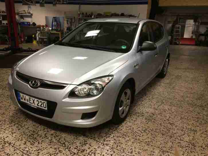 Hyundai I30 1.4 blue Confort, 1.Hand, 45Tkm, 8XBereift