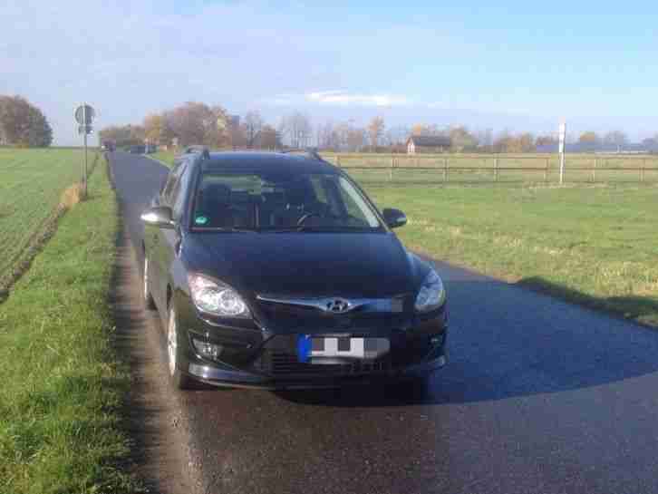Hyundai I30 CW CRDI Diesel Restgarantie 10Monate Nur 88000 Gelaufen 1. Hand