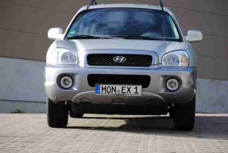 Hyundai Santa Fe 2,7 4WD Navi, Glasdach etc. TOP Zustand in Aachen ab 1.-€