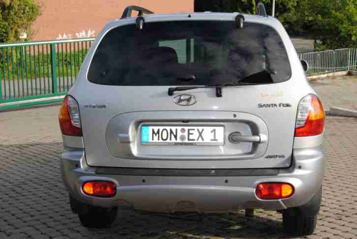 Hyundai Santa Fe 2,7 4WD Navi, Glasdach etc. TOP Zustand in Aachen ab 1.-€