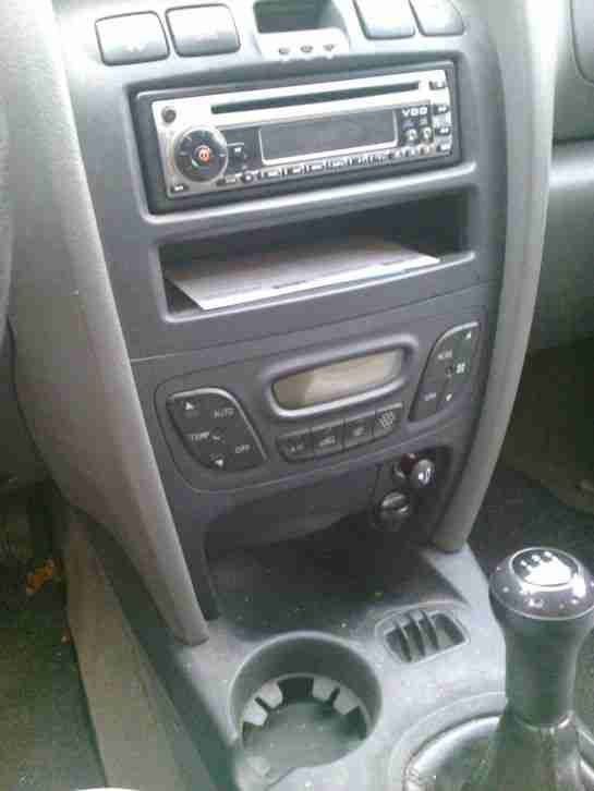 Hyundai Santa Fe, Bj. 2004, Benzin 2.4l, Anhängerkupplung, Motorschaden, defekt