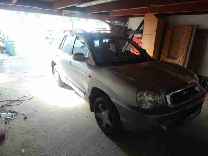 Hyundai Santa Fe SUV 2,4 2WD GLS AHK (Scheckheft)