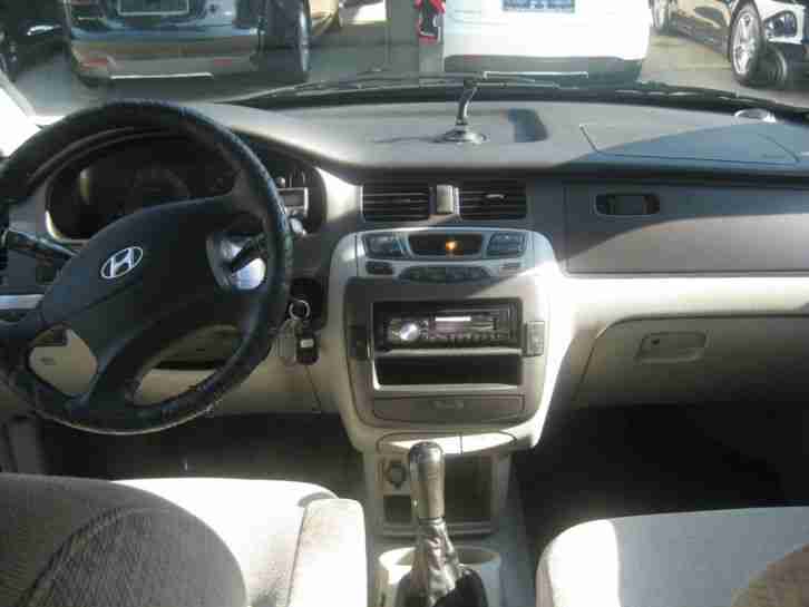 Hyundai Trajet 2.0 GLS 7-Sitzer * EURO4 * Doppelklima * Dachträger * TÜV 03/17