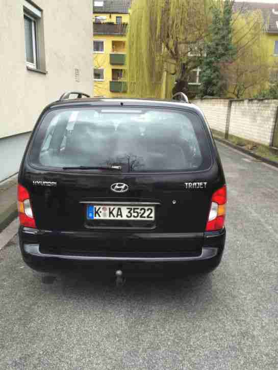 Hyundai Trajet 7