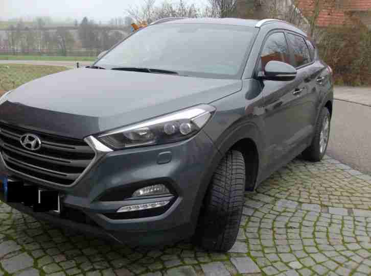 Hyundai Tucson Style/Leder/LED /WR/AHK/132 PS+gratis ALU Felgen