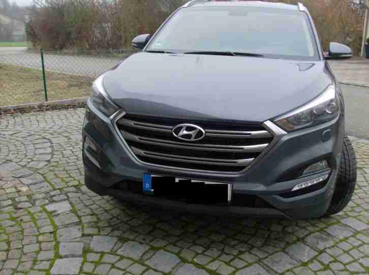 Hyundai Tucson Style Leder LED WR AHK 132 PS gratis ALU Felgen