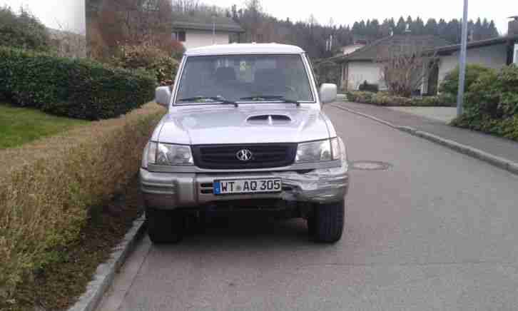 Hyundai galloper 156, 000Km. Zahnriemen gemacht Scheckheft neue Tüv