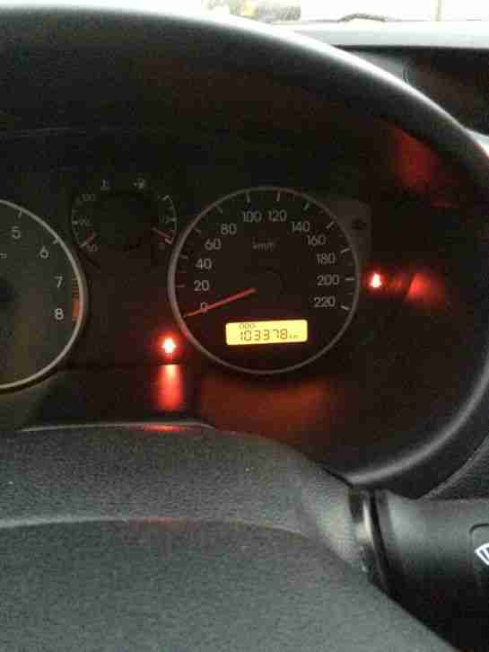 Hyundai i20 8 fachbereift checkheftgepflegt top zustand
