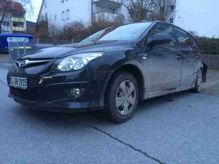 Hyundai i30, 51041 Km blue Drive zum schlachten, Ersatzteillager