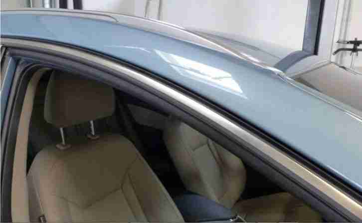 Hyundai i40 CW 1.7 CRDi 136 PS / Premium mit Frontschaden