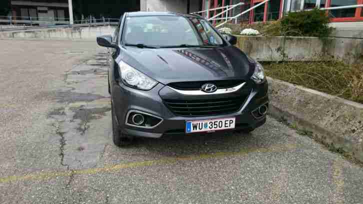Hyundai iX35 SUV, 1.6 GDI, Klima und Anhängerkupplung