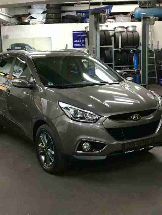 Hyundai ix35 1.6Blue Trend 2WD BJ2015 Scheckeft Komplett Hyundai 1Hand