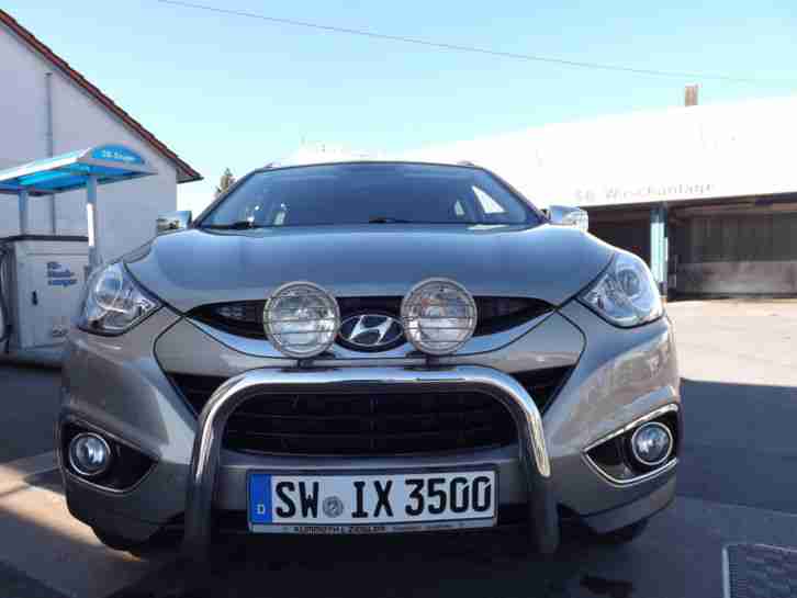 Hyundai ix35 2.0 CRDi 4WD Style AHK Keyless Top