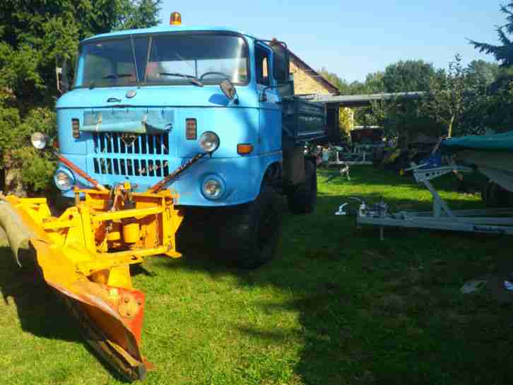 IFA W50 Allrad mit Schiebeschild Drei Seiten Kipper und