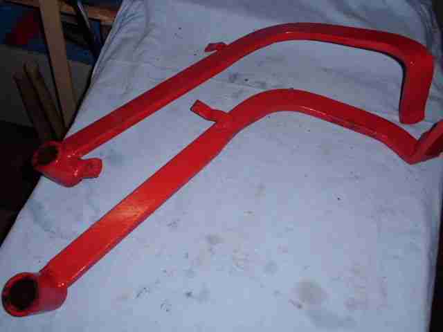 IHC Mc Cormick D - 439 beide Bremspedale mit Arretierungsbügel