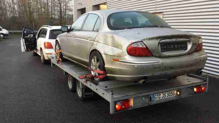 JAGUAR S-TYPE 4 LITER V8 VOLLAUSSTATTUNG NAVI TIEFERLEGUNG TELEFON