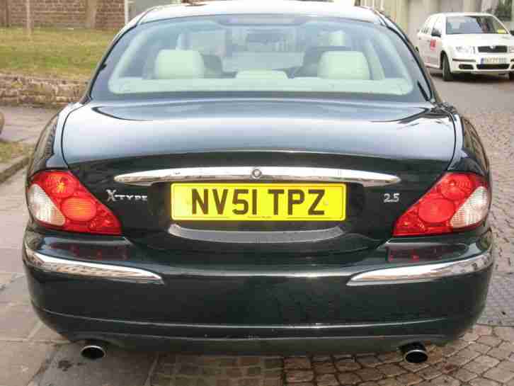 JAGUAR X-Type 2,5 SE V6 196 PS RHD Alu-Felgen Rechtslenker 4x4 HELLES LEDER Auto
