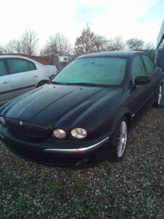 JAGUAR X-Type schwarz BJ2004 beige Leder Innen 2,0l Diesel 136PS AHK 133500km