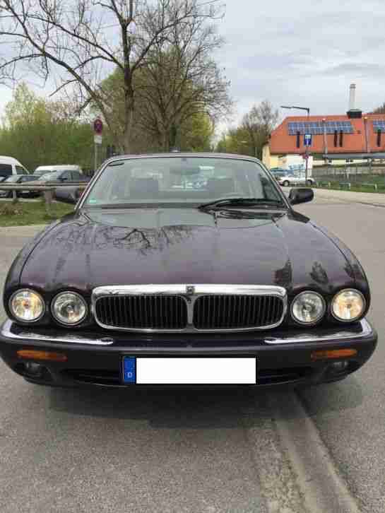 XJ 8 V 8 EXECUTIVE