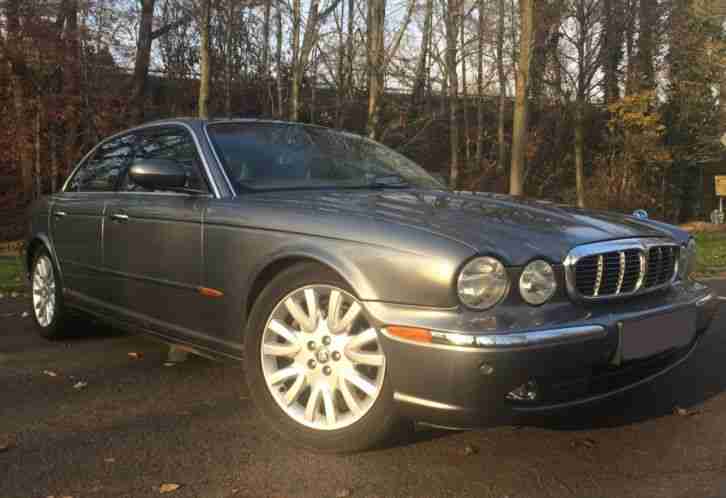 XJ6 (XJ8) V6 SE MODELL 2004 X350 LEDER HELL NAVI