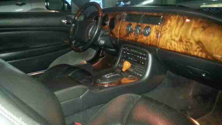 !!! JAGUAR XKR - 4.0 V8 KOMPRESSOR - 363 PS !!!