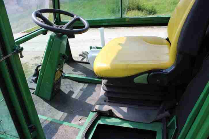 JOHN DEERE 3235 allrad 4x4 GROßFLÄCHENMÄHER SPINDELMÄHER SPORTPLATZ RASEN MÄHER