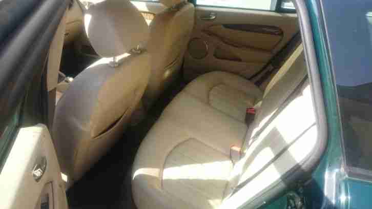 Jaguar CF1 X-Type Estate Executive 2,2L, Kombi, AHK, Schiebedach, Motorschaden