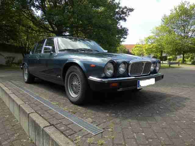 Jaguar Daimler Double Six
