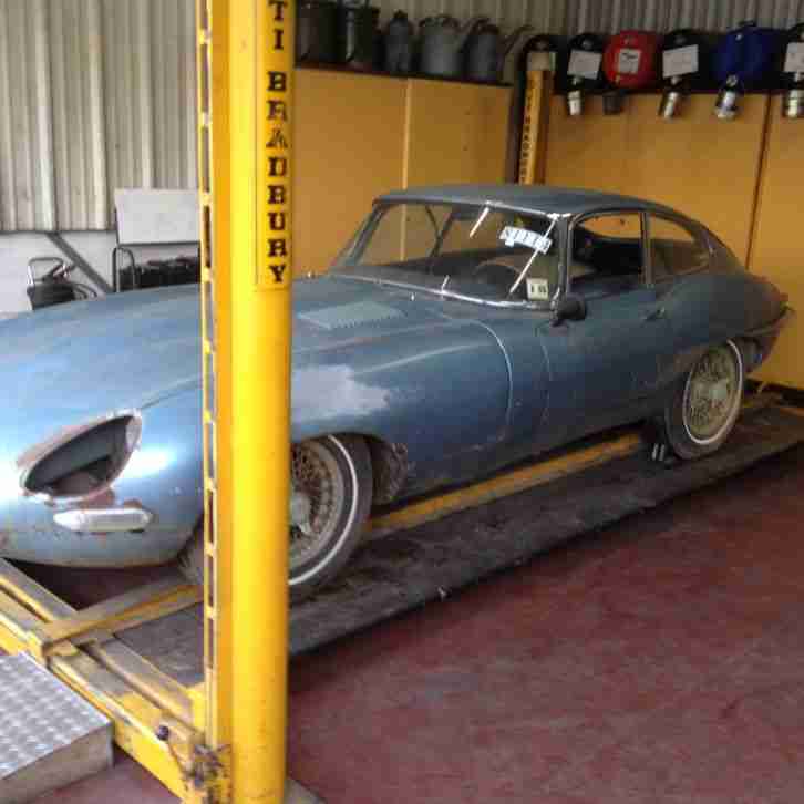 Jaguar E type