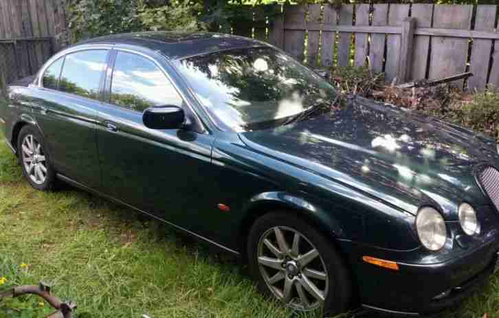 Jaguar S-Type mit Vollausstattung
