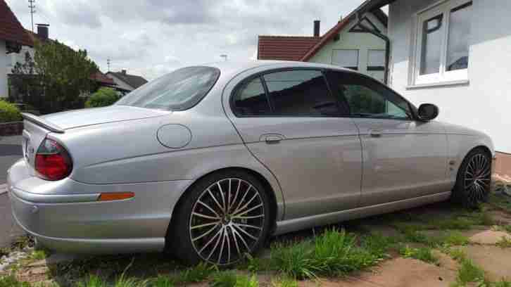 Jaguar S-type R