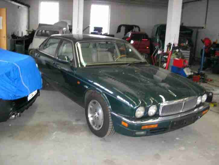 Jaguar X 300