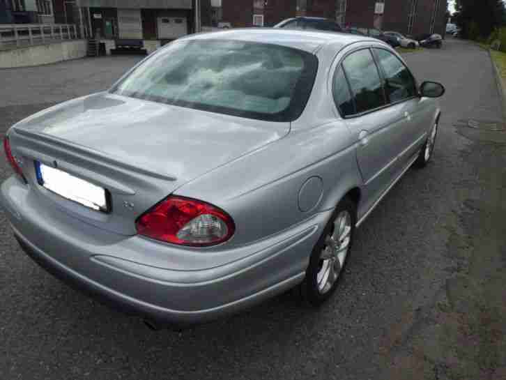 Jaguar X Type