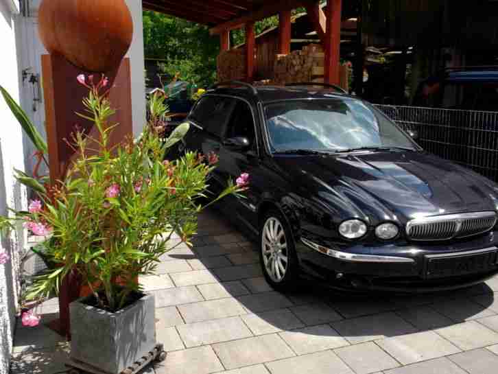 Jaguar X Type Estate Executive Kombi 2.0 Diesel (Motorschaden)