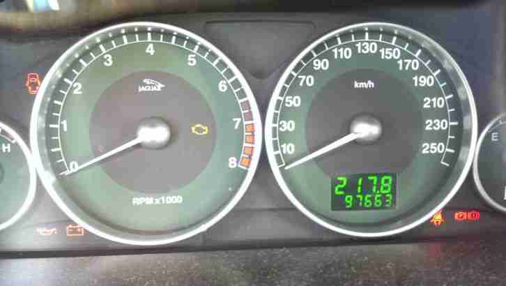 Jaguar X-Type V6 156 PS Automatik Limousine Unterbodenschutz Mike Sanders