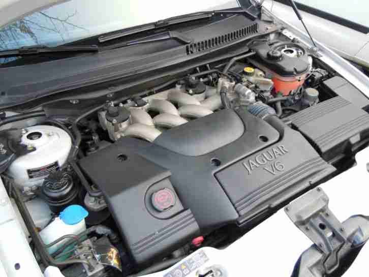 Jaguar X-Type orig. 41800 km,Silbermetallic, 2,0 Liter, 156 PS Vollausstattung