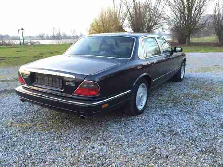Jaguar X300 Sovereign 4.0 241PS