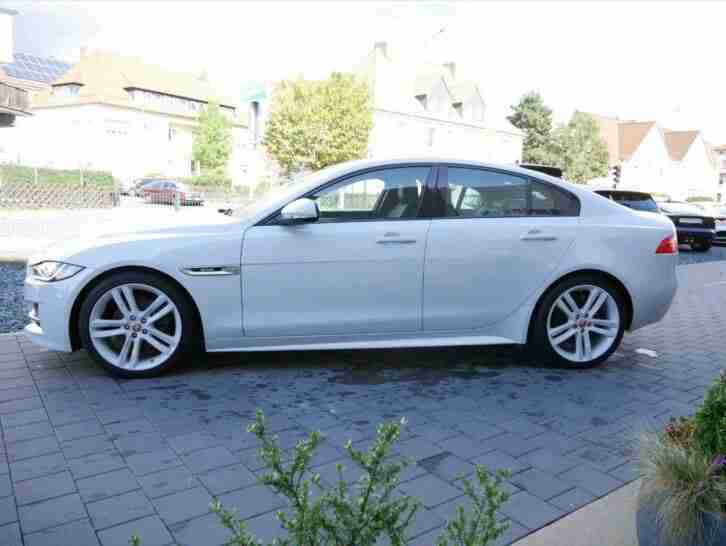 Jaguar XE 20D R-Sport PDC USB SHZ Leder Xenon Navi EU6
