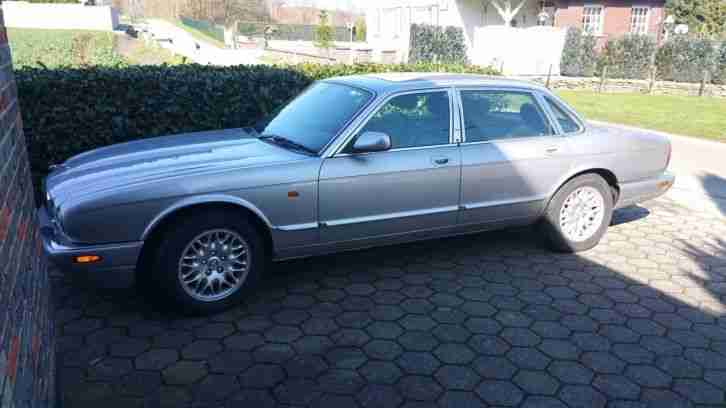 XJ 3.2 Executive, Silber mit TÜV ASU bis 09