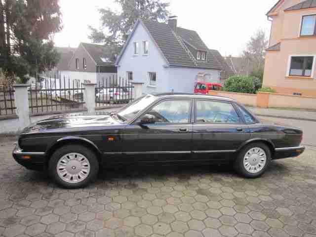 Jaguar XJ 308, 3,2l Garagenwagen geflegt