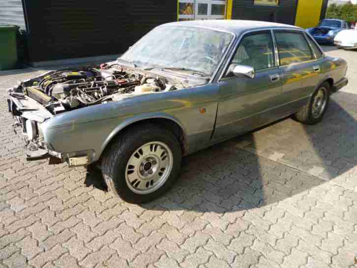 Jaguar XJ 40 3.2 1.Hand