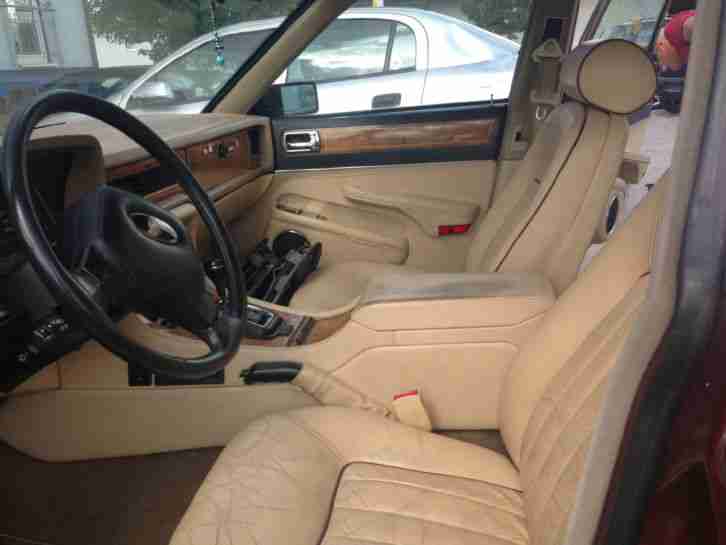 Jaguar XJ 40