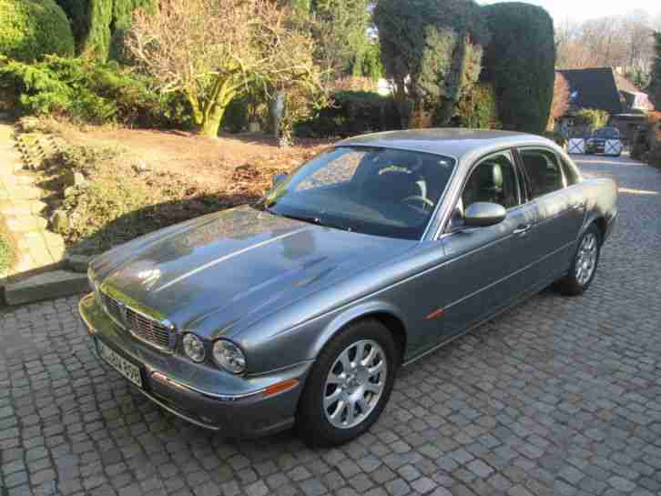 Jaguar XJ 8, 3,5, 2 Hd., Bj. 03, Nichtraucher, Graumetallic, Ladydriven, Privat