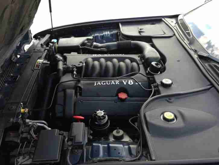 Jaguar XJ 8 (X308) Executive V8 4.0L 284 PS