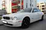 XJ8, 4, 2l X350 Vanden Plas Daimler in Ivory