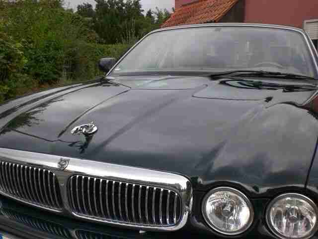Jaguar XJ8 Sovereign V8 4.0 284 PS mit AHK aus