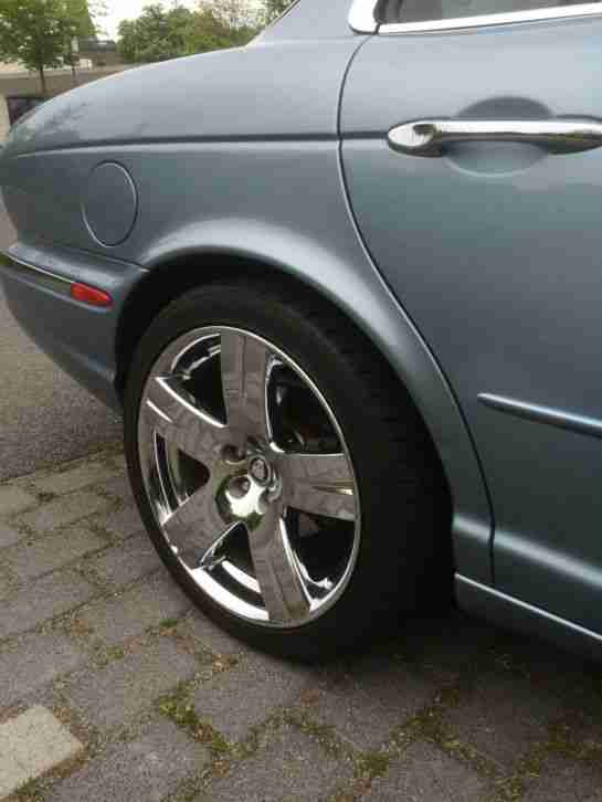 Jaguar XJ8 X350 4.2 V8 Top !