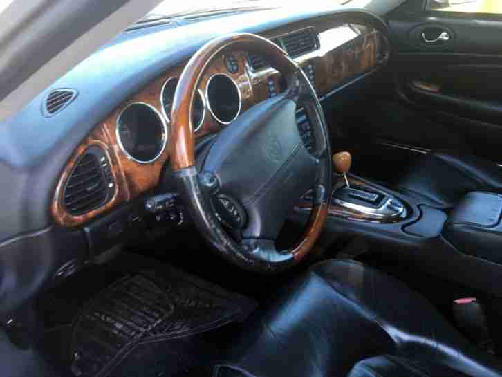 Jaguar XK8 Cabrio 4.2 Update Model / Bj: 2005 -LEDER NAVI PDC- Endpreis -