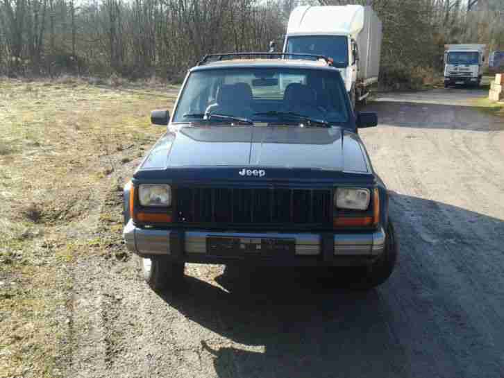 Jeep Cherokee 2,5TD gute Substanz & noch Teile dabei